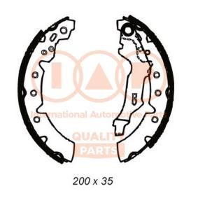 Achetez des Jeu de mâchoires de frein IAP QUALITY PARTS 705-17093 à prix pour 72,64 €