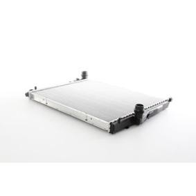 Compre Radiador, arrefecimento do motor da BSG BSG 15-520-022 a um preço baixo por 198,59 €