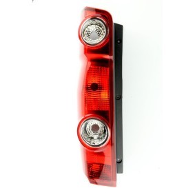 Achetez des Feu arrière FAST FT86457 à prix pour 54,25 €