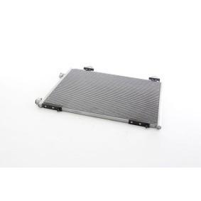 Compre Condensador, ar condicionado da BSG BSG 15-525-030 a um preço baixo por 161,01 €