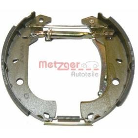 Achetez des Kit de freins, freins à tambours METZGER MG 624V à prix pour 102,51 €