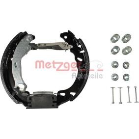 Achetez des Kit de freins, freins à tambours METZGER MG 828V à prix pour 85,69 €