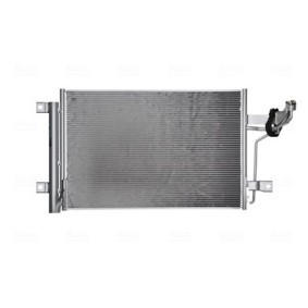 Compre Condensador de aire acondicionado de NISSENS online para 3 Hatchback (BP) a precios moderados