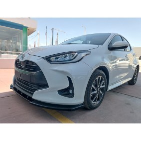 Compre Bumper lip de MOTORDROME DESIGN online para YARIS (_P21_, _PA1_, _PH1_) a preços moderados