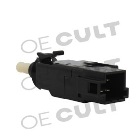 Acquista Interruttore pedale freno da OE CULT OEC-M00241 a buon mercato per soli 19,36 €