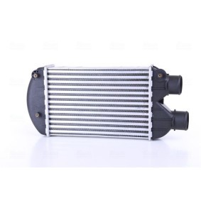 Acquista Intercooler da NISSENS 96701 a buon mercato per soli 86,14 €
