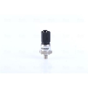 Acquista Radiatore motore da NISSENS 67470 a buon mercato per soli 48,24 €