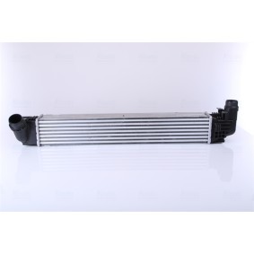 Comprar Intercooler de NISSENS 96533 a bajo precio de 95,78 €