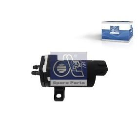 Köp Spolvätskepump, fönster av DT Spare Parts 6.88100 till det låga priset 643,91 kr