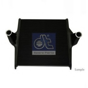 Achetez des Intercooler DT Spare Parts 7.21108 à prix pour 765,65 €