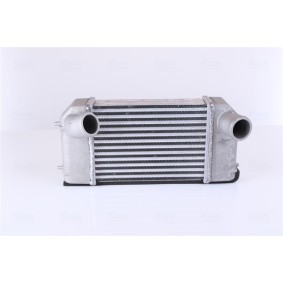 Ladeluftkühler 96489 von NISSENS günstig für 182,97 € online kaufen
