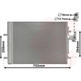 Compre Condensador de aire acondicionado de VAN WEZEL online para V40 Furgón / Hatchback (525, 526) a precios moderados