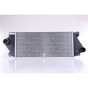 Compre Intercooler de NISSENS online para Clase M (W163) a precios moderados