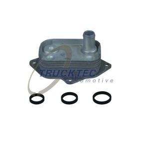 Compre Enfriador de aceite de TRUCKTEC AUTOMOTIVE online para Clase A (W168) a precios moderados