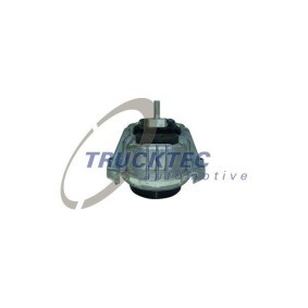 Comprar Protector para parachoques de TRUCKTEC AUTOMOTIVE 08.62.552 a bajo precio de 29,64 €
