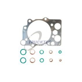 Osta Tiivistesarja, sylinterikansi TRUCKTEC AUTOMOTIVE:llä 03.10.002 edullisesti hintaan 28,30 €