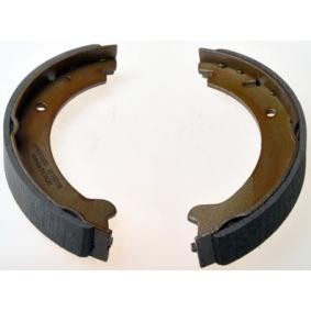 DENCKERMANN B120181 Handbremsbeläge VOLVO