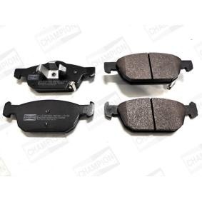 Køb Bremseklodser af CHAMPION 573670CH til den lave pris 260,05&nbsp;kr.