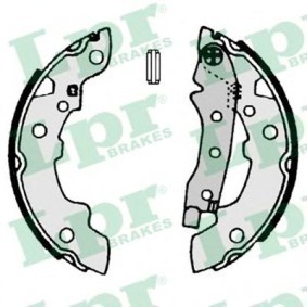 Acquista Kit ganasce freni da LPR 00500 a buon mercato per soli 17,21&nbsp;&euro;