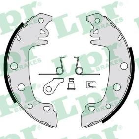 Acquista Kit ganasce freni da LPR 00771 a buon mercato per soli 16,45&nbsp;&euro;