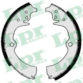 Acquista Kit ganasce freni da LPR 02810 a buon mercato per soli 45,41&nbsp;&euro;