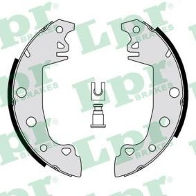 Acquista Kit ganasce freni da LPR 05890 a buon mercato per soli 18,40&nbsp;&euro;