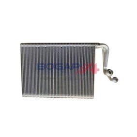 BOGAP C4124105 Evaporatore climatizzatore MERCEDES-BENZ AMG GT