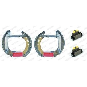 Acquista Kit freno, Freno a tamburo da FERODO FMK181 a buon mercato per soli 113,27&nbsp;&euro;