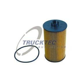 Köp Oljefilter av TRUCKTEC AUTOMOTIVE 01.18.103 till det låga priset 99,62&nbsp;kr